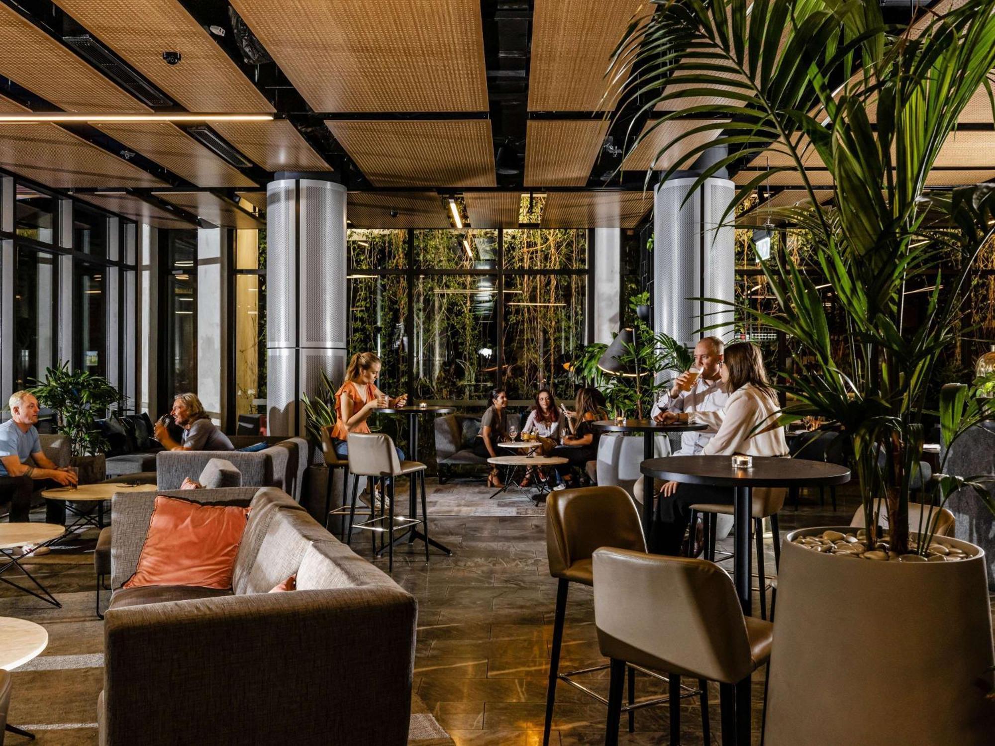 Novotel Brisbane South Bank Exterior photo